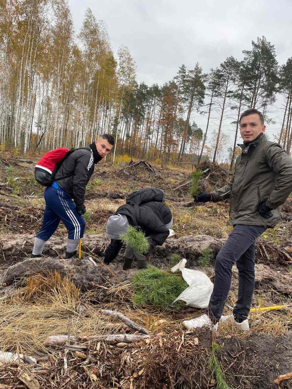 Акция по посадке леса "Дай лесу новае жыццё" Акция по посадке леса "Дай лесу новае жыццё"